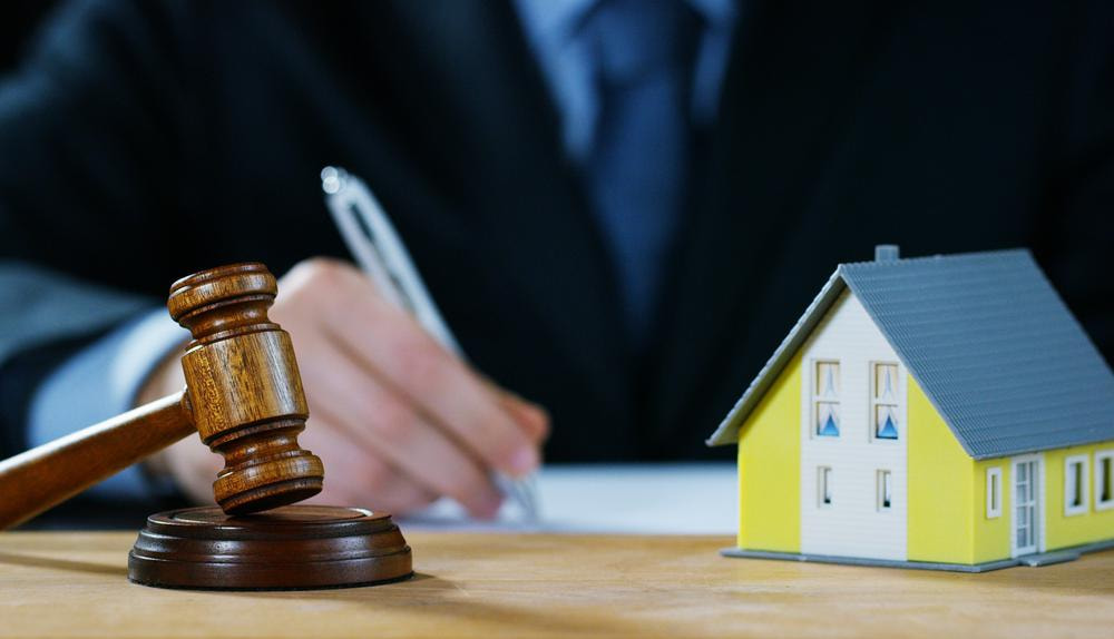 Залогодержатели участков вправе обращать взыскание на предмет залога без отсрочки